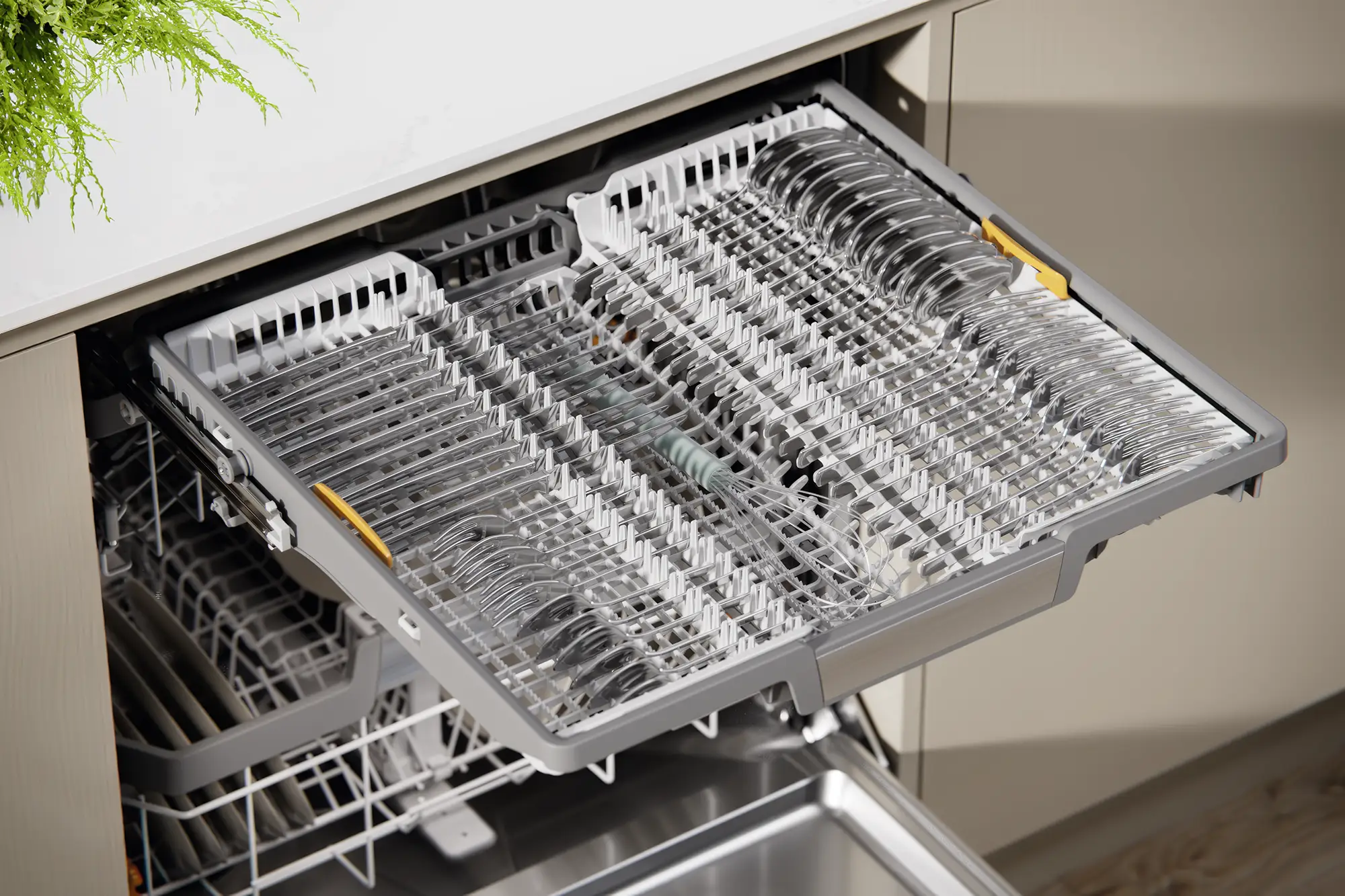 G 7000 dishwasher adjustable basket